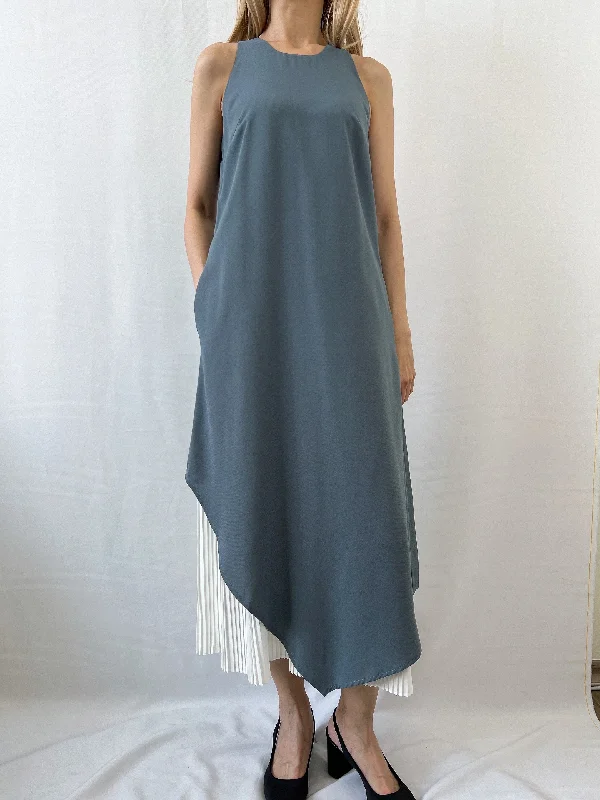 Pleatify Dress in Grey Office unclassified dresses