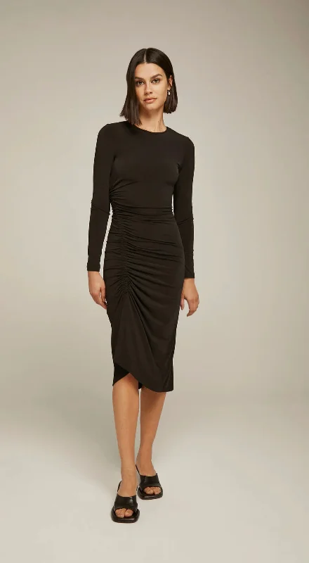 Twist Front Ruched Dress in Black Y2K unclassified dresses